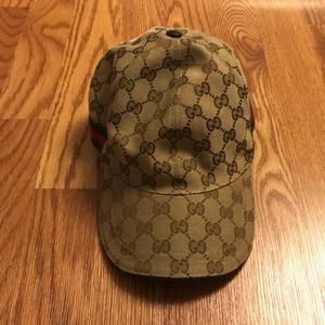 GUCCI GREAT CONDITION BASEBALL CAP